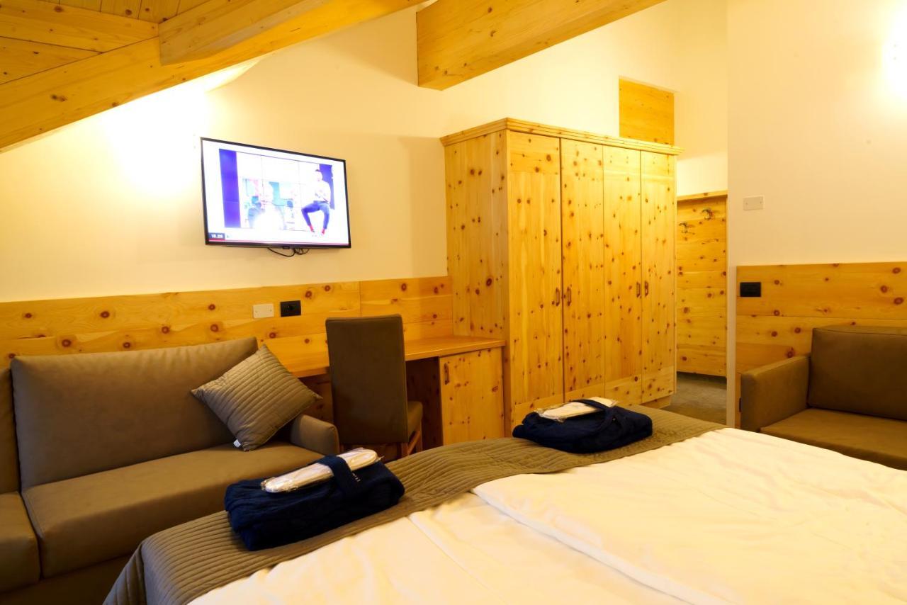 Hotel Diamant Park Кампителло-ди-Фасса Экстерьер фото