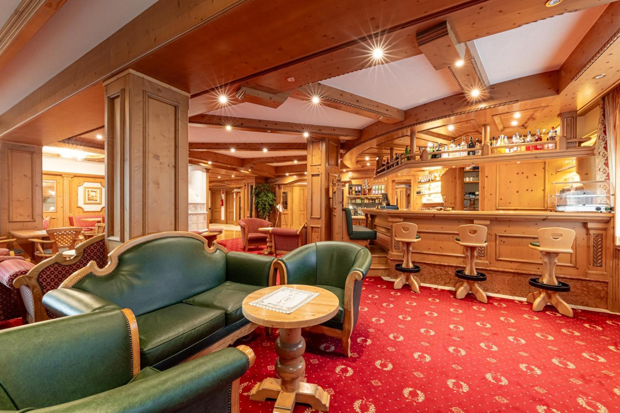 Hotel Diamant Park Кампителло-ди-Фасса Экстерьер фото