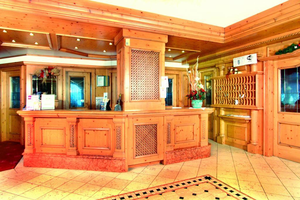 Hotel Diamant Park Кампителло-ди-Фасса Экстерьер фото